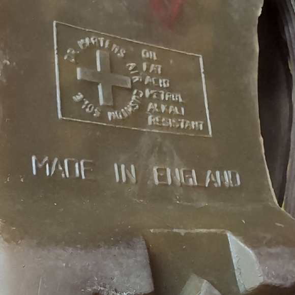 Dr Martens 3989 Leather Brogue Derbys - Picture 11 of 11